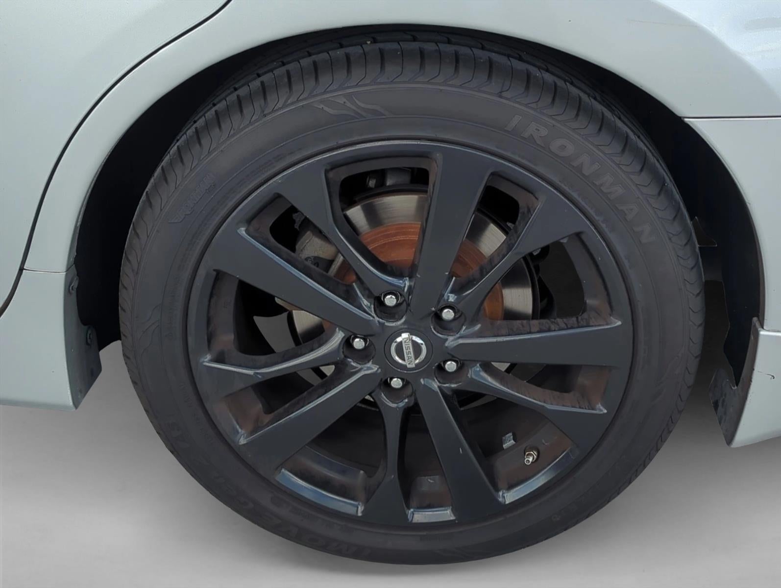 2017 Nissan Altima 2.5 SR Sedan