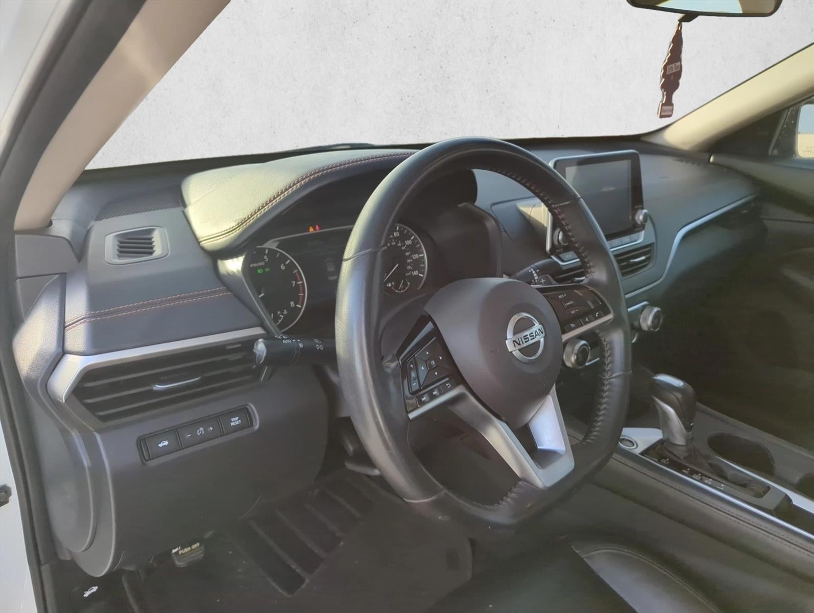 2020 Nissan Altima 2.5 SR Sedan
