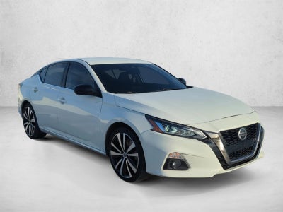 2020 Nissan Altima 2.5 SR Sedan