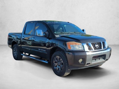 2014 Nissan Titan 4WD Crew Cab Short Bed SL