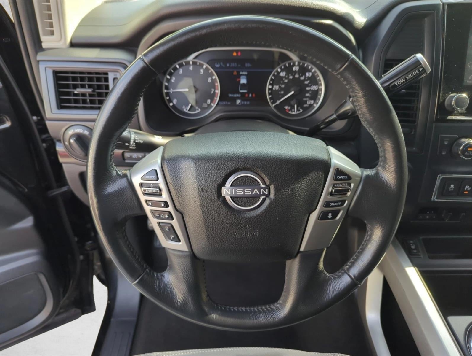 2024 Nissan Titan 4x2 Crew Cab SV