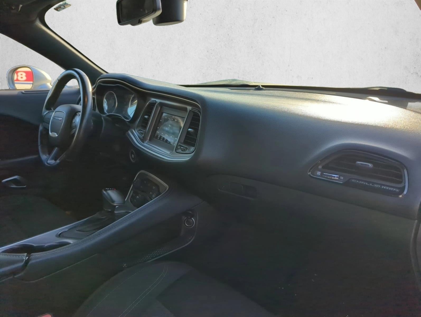 2019 Dodge Challenger SXT RWD