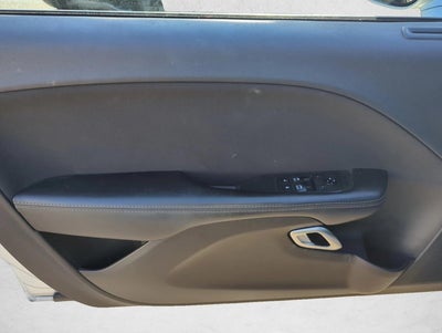 2019 Dodge Challenger SXT RWD