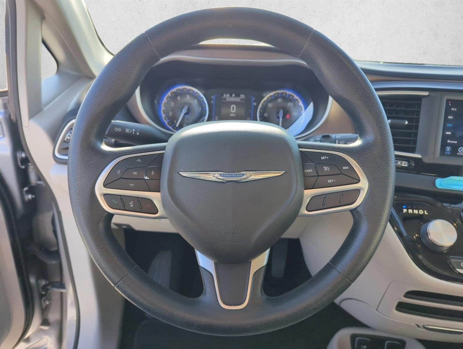 2021 Chrysler Voyager LXI FWD