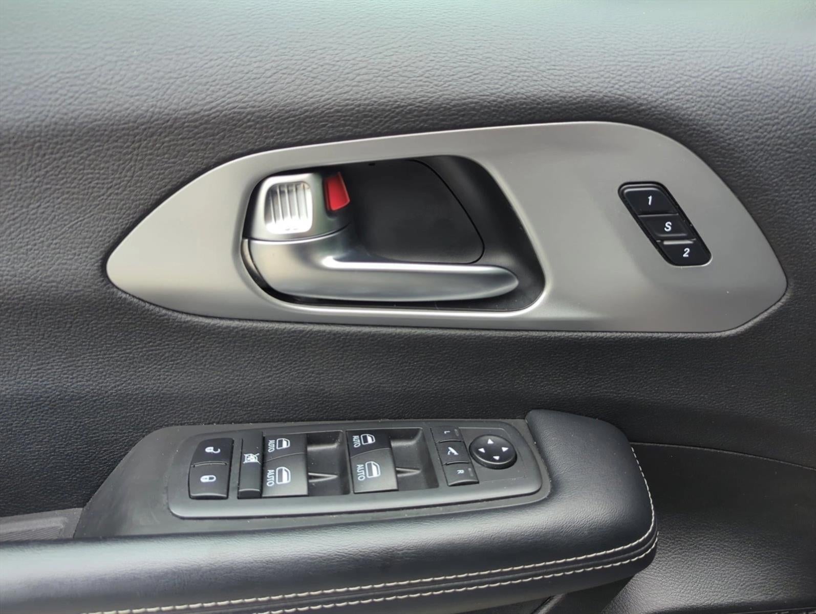 2019 Chrysler Pacifica Limited FWD