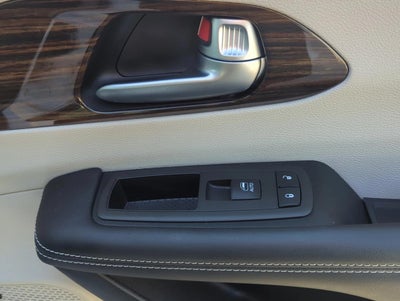 2022 Chrysler Pacifica Hybrid Limited FWD