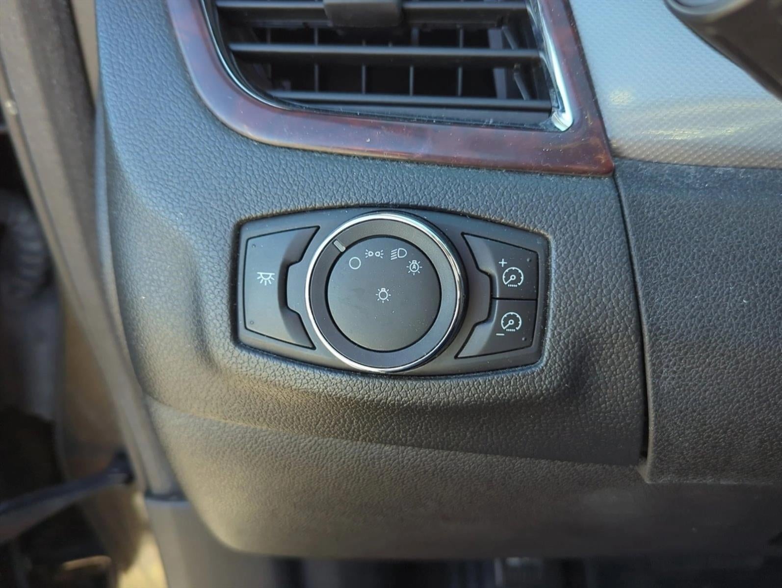 2011 Ford Edge 4dr SEL FWD