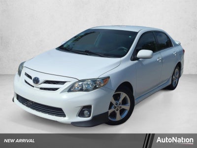 2013 Toyota Corolla 4dr Sdn Auto S (Natl)