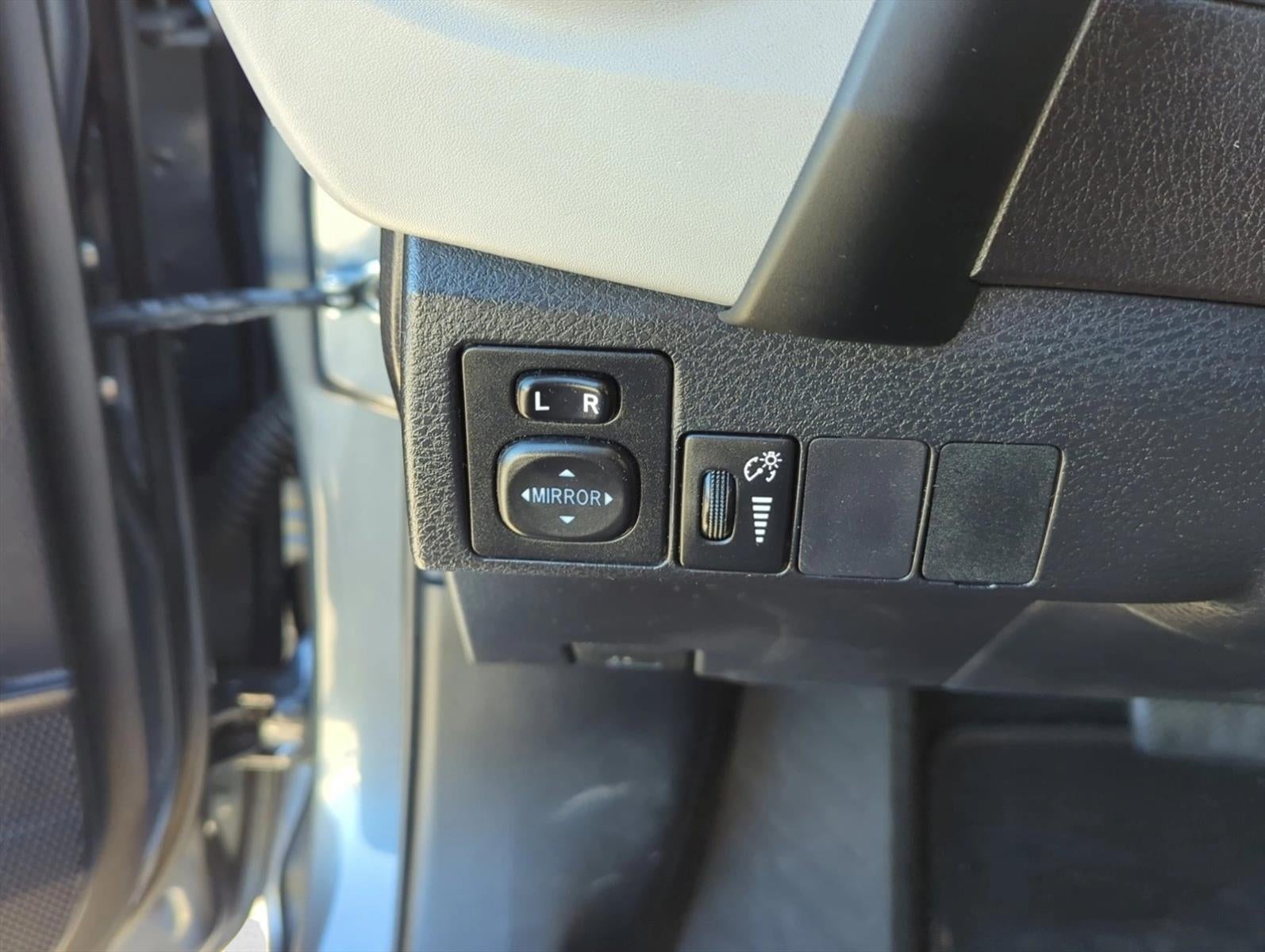 2017 Toyota Corolla L CVT (Natl)