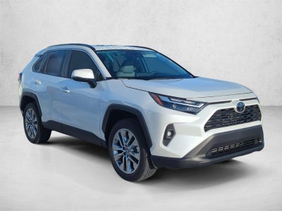 2025 Toyota RAV4 XLE Premium FWD (Natl)