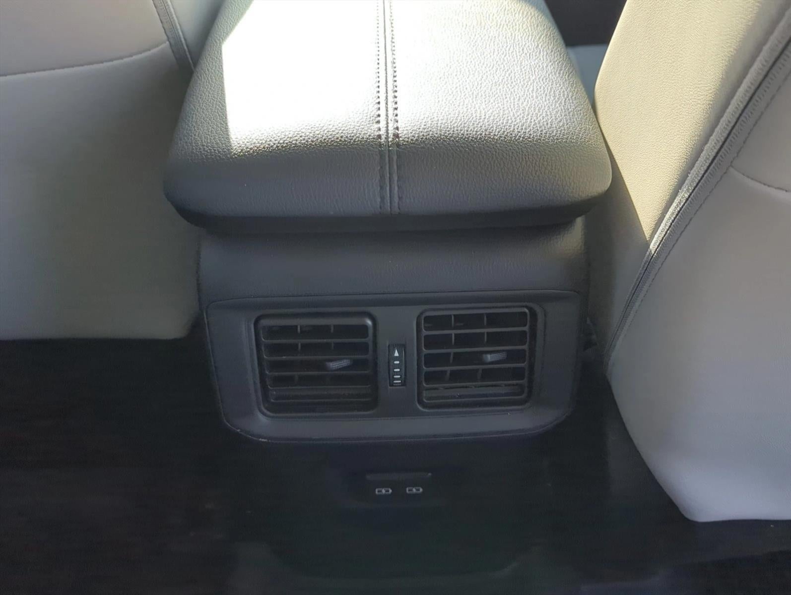 2023 Toyota RAV4 XLE Premium FWD (Natl)