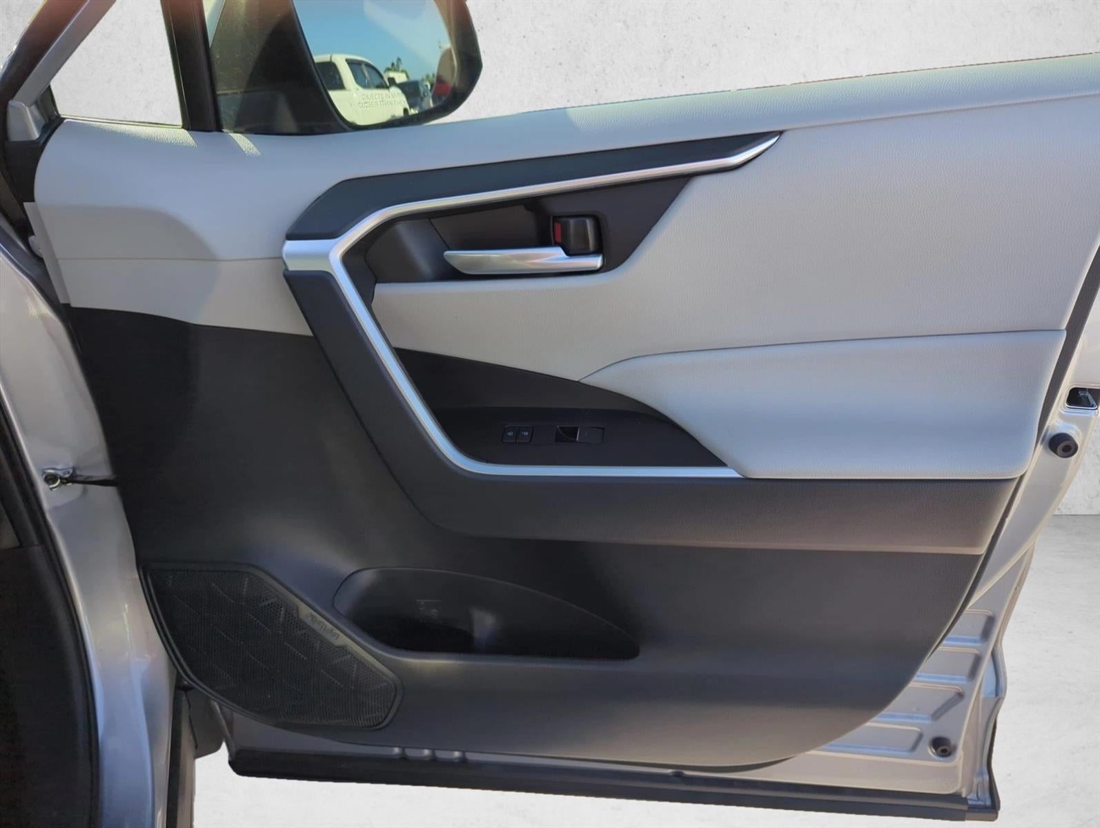 2023 Toyota RAV4 XLE Premium FWD (Natl)