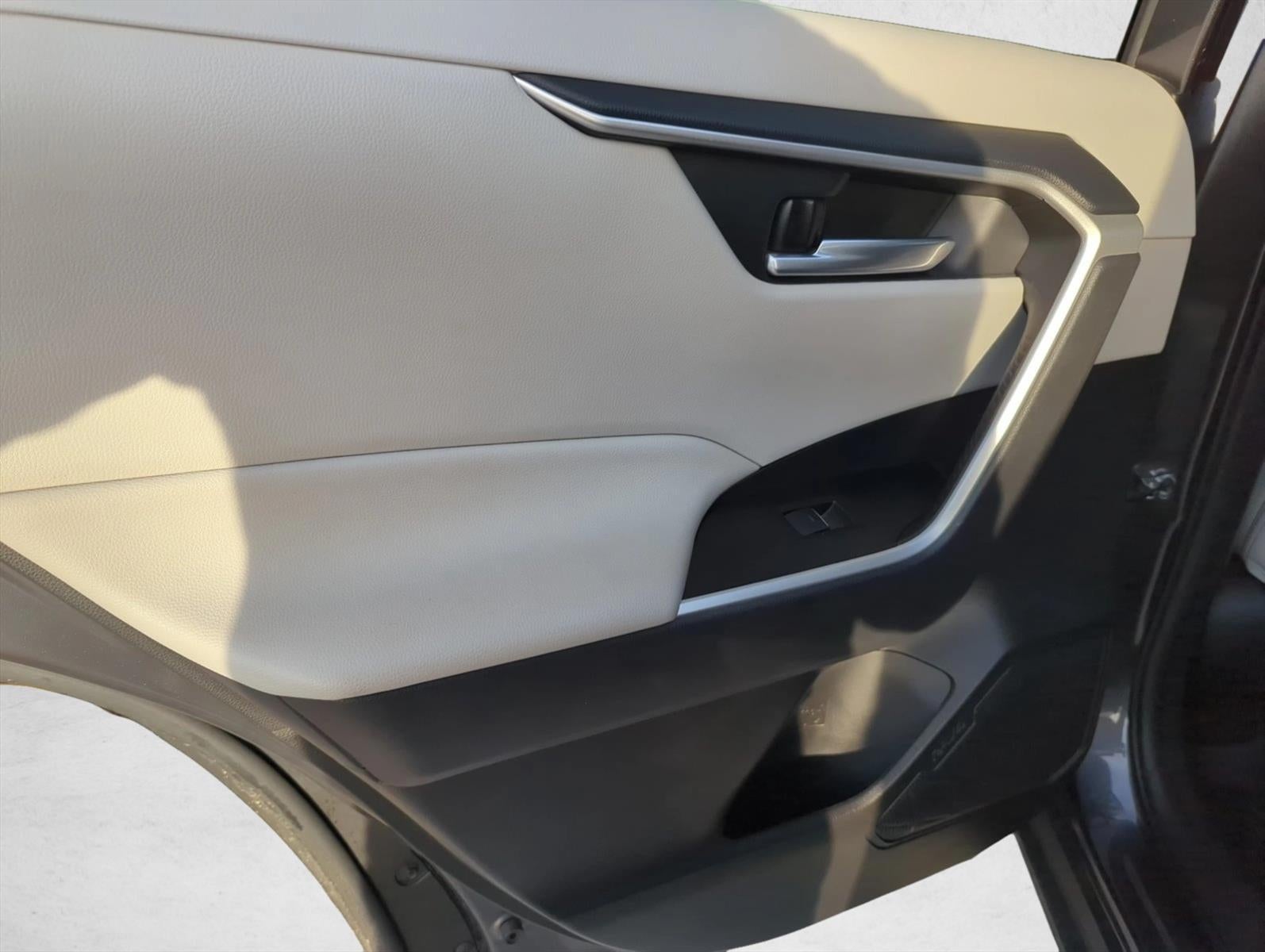 2023 Toyota RAV4 XLE Premium FWD (Natl)