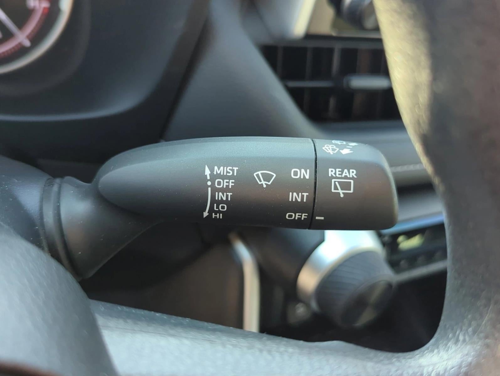 2023 Toyota RAV4 LE FWD (GS)