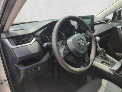 2020 Toyota RAV4 LE FWD (GS)