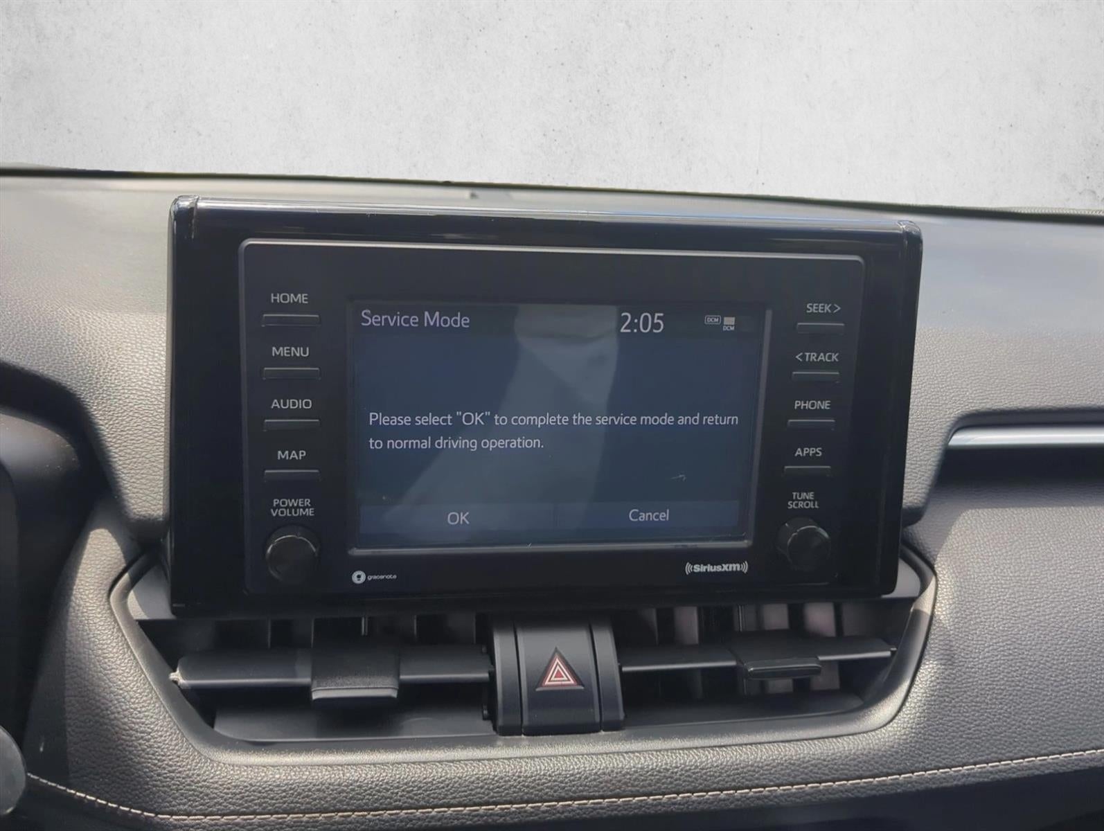 2020 Toyota RAV4 LE FWD (GS)