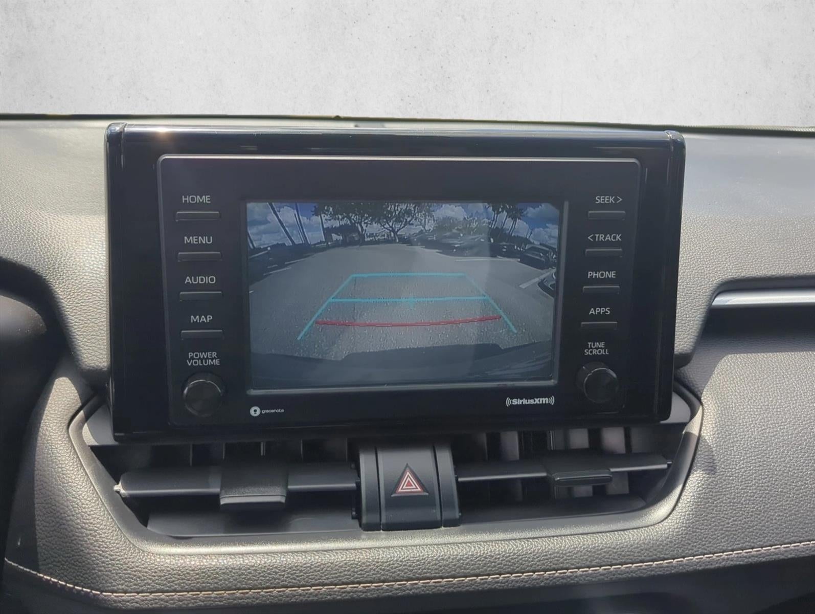 2020 Toyota RAV4 LE FWD (GS)