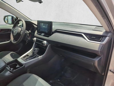 2020 Toyota RAV4 LE FWD (GS)