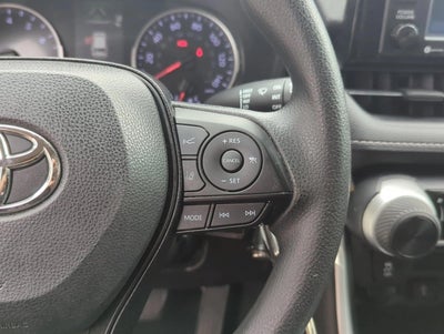 2020 Toyota RAV4 LE FWD (GS)