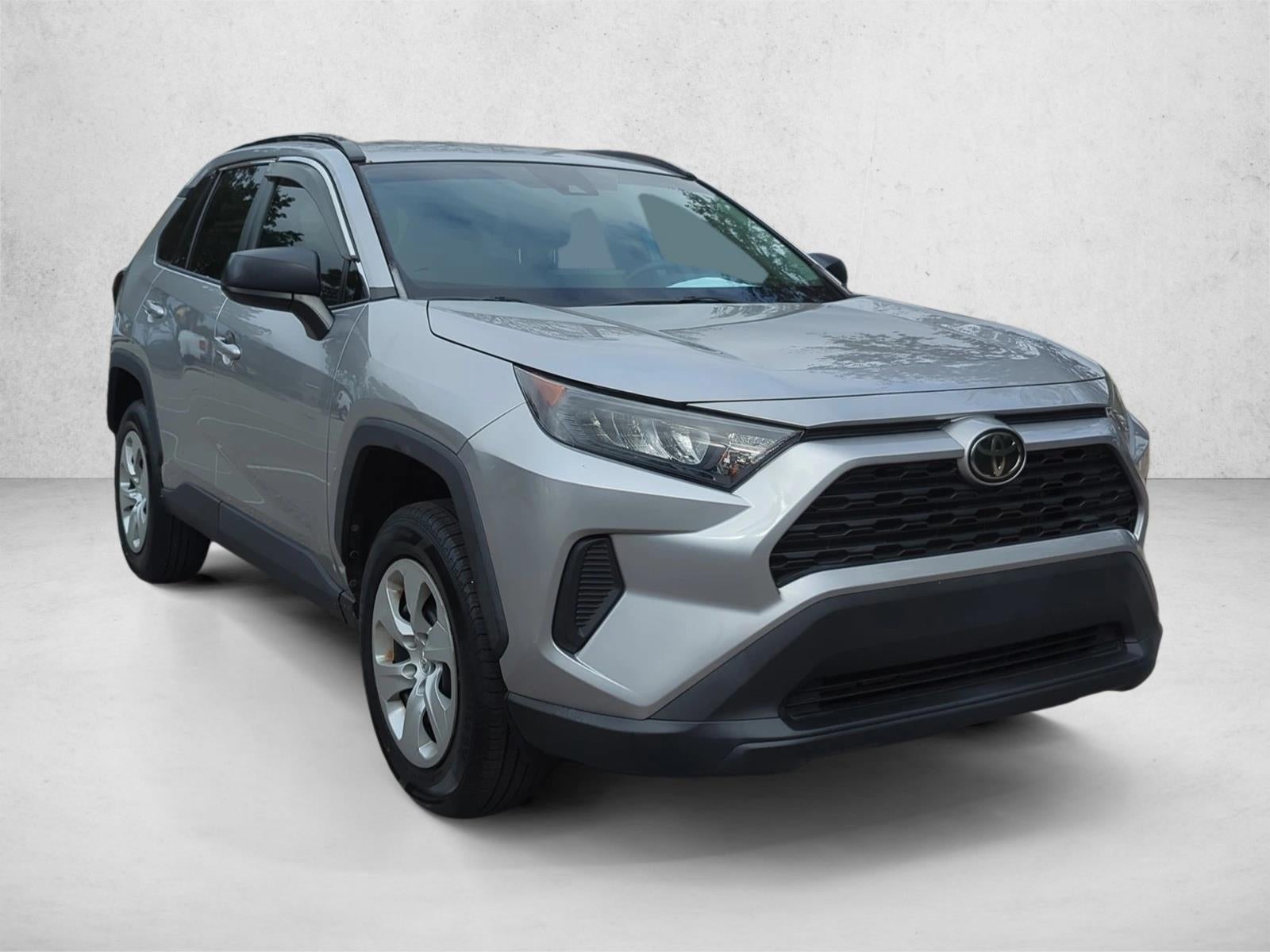 2020 Toyota RAV4 LE FWD (GS)