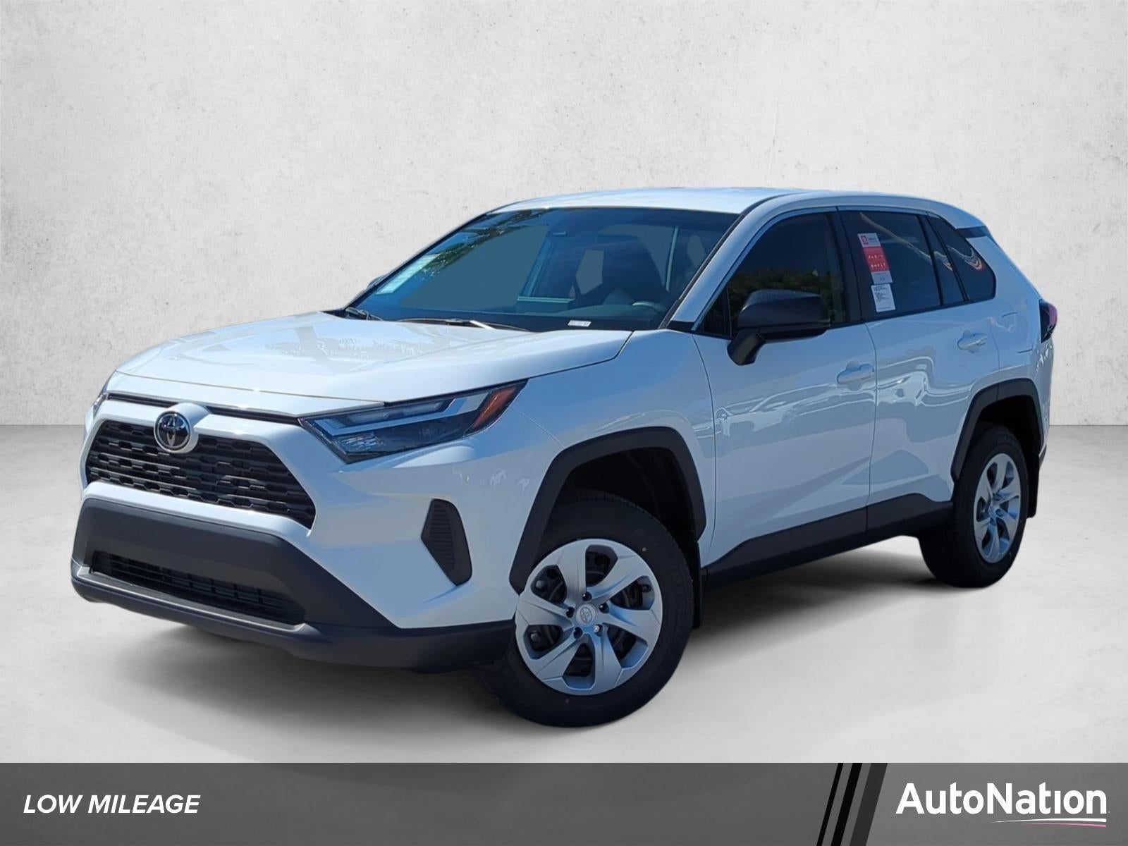 2025 Toyota RAV4 LE FWD (GS)