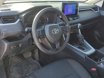 2023 Toyota RAV4 LE FWD (GS)