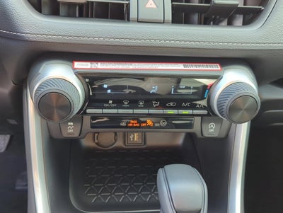 2025 Toyota RAV4 LE FWD (GS)