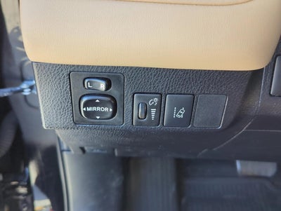 2017 Toyota RAV4 XLE AWD (Natl)