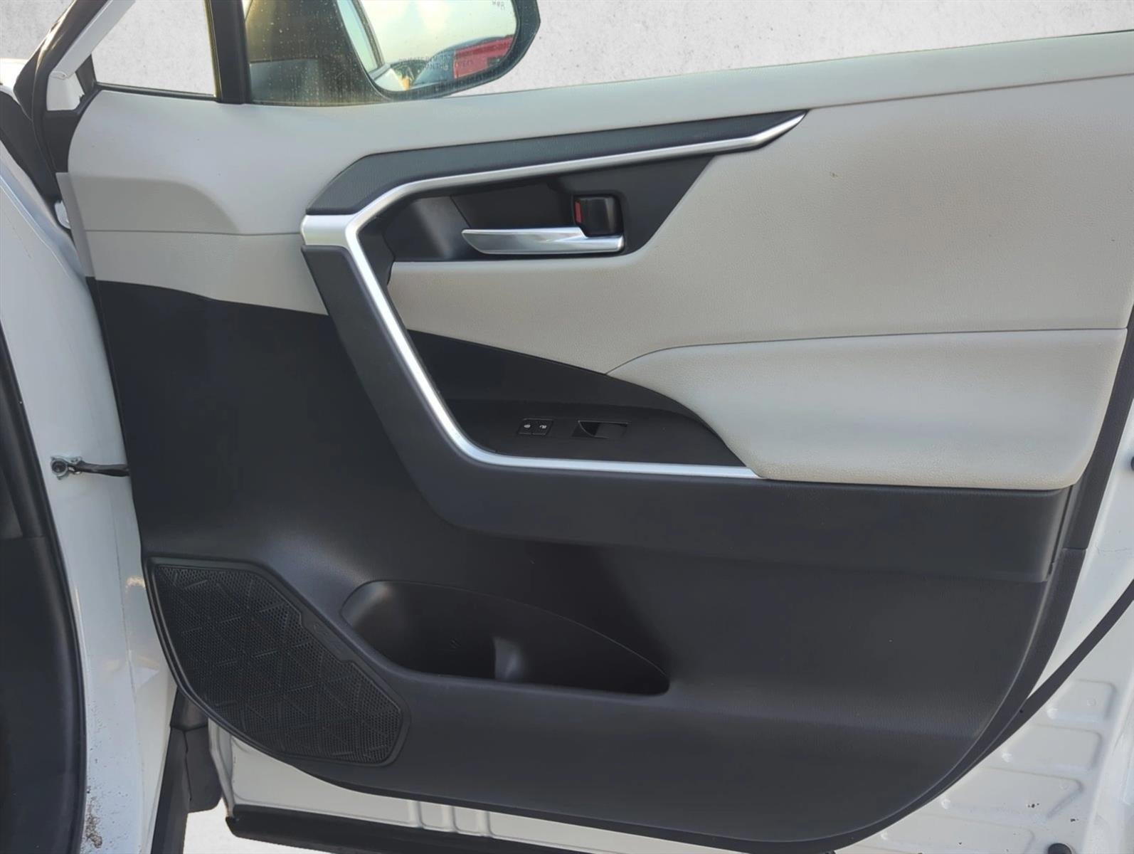 2021 Toyota RAV4 XLE FWD (GS)