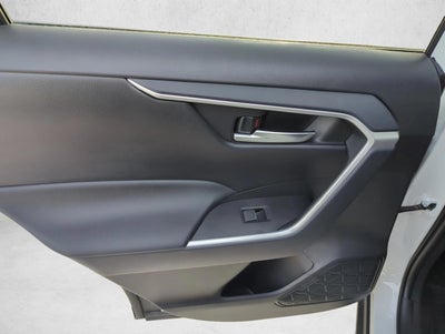 2025 Toyota RAV4 XLE FWD (Natl)