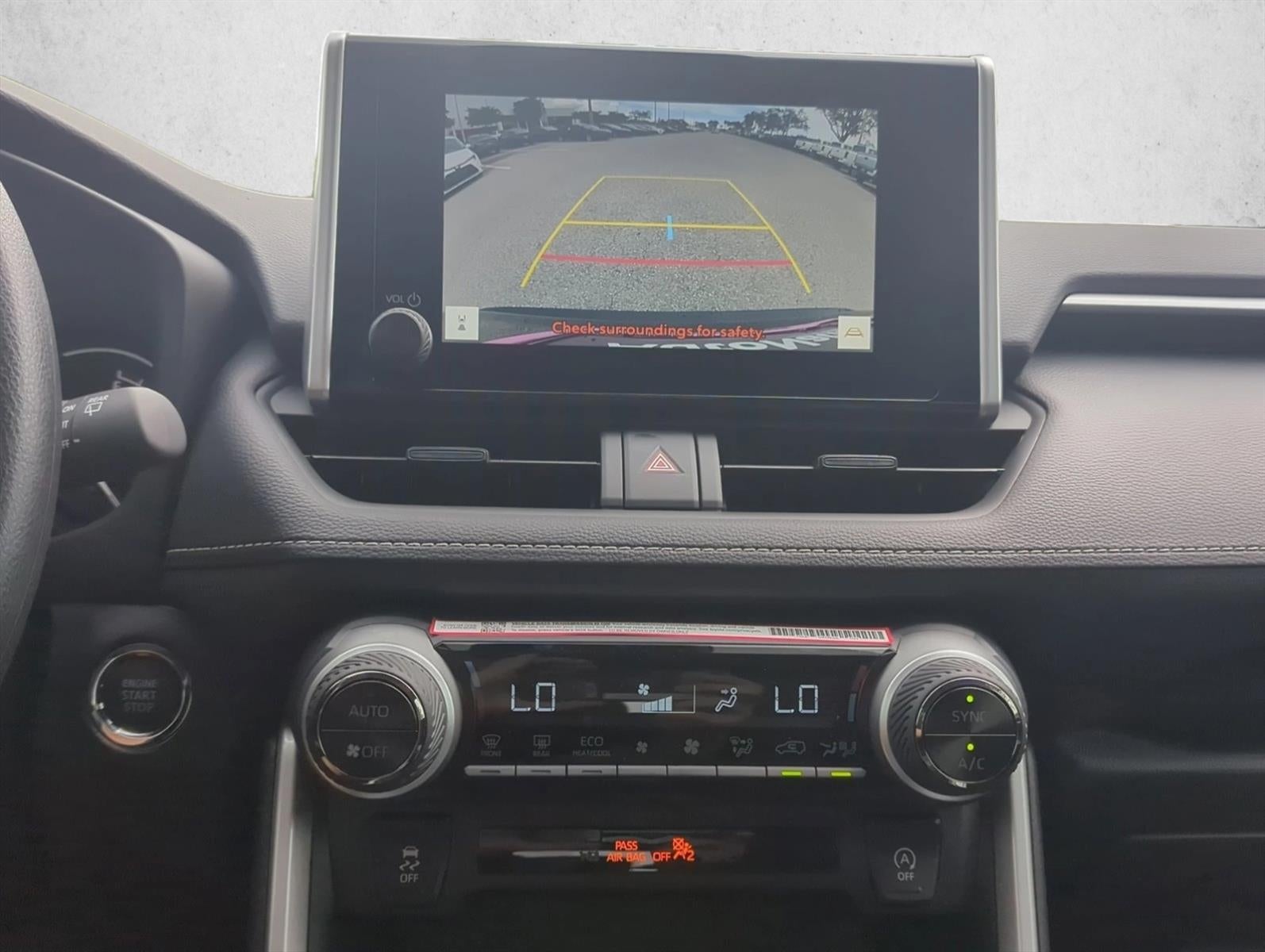 2025 Toyota RAV4 XLE FWD (GS)