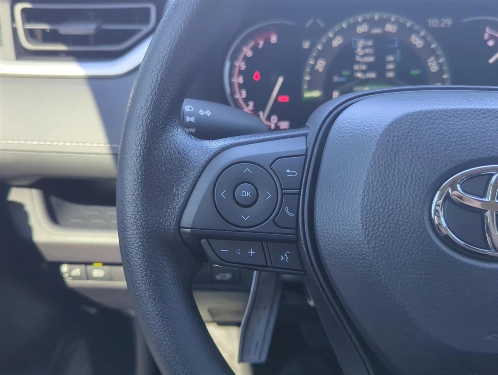 2025 Toyota RAV4 XLE FWD (GS)