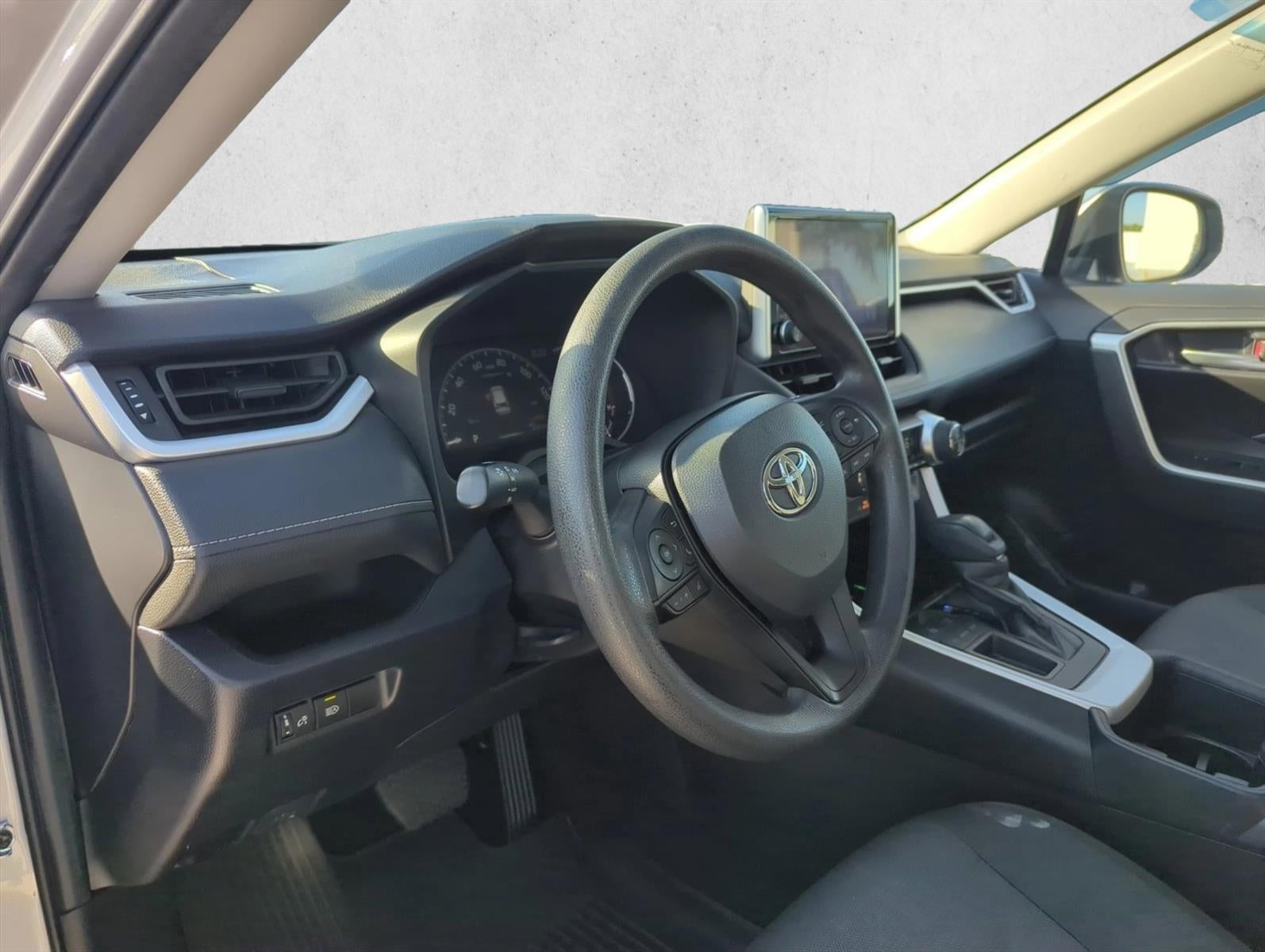 2024 Toyota RAV4 XLE FWD (Natl)