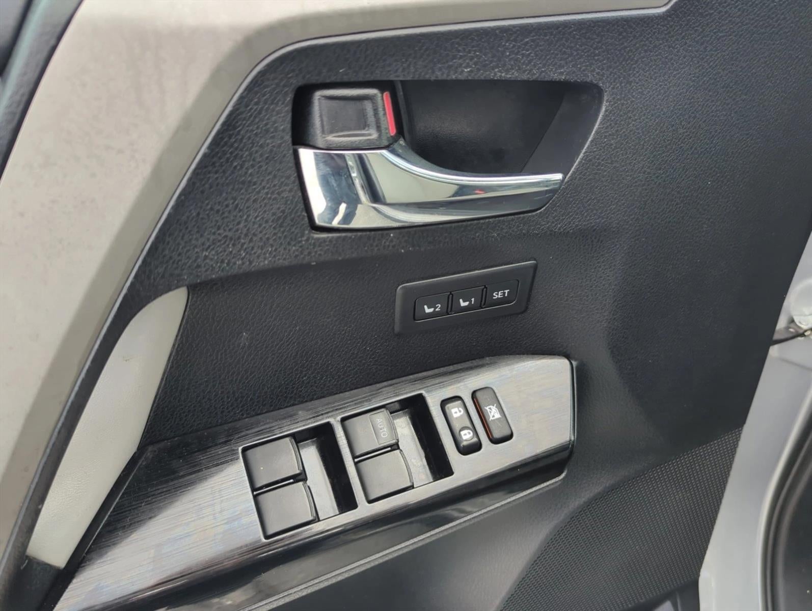 2018 Toyota RAV4 Limited FWD (Natl)