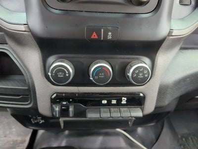 2023 RAM 3500 Tradesman 4x4 Crew Cab 8' Box