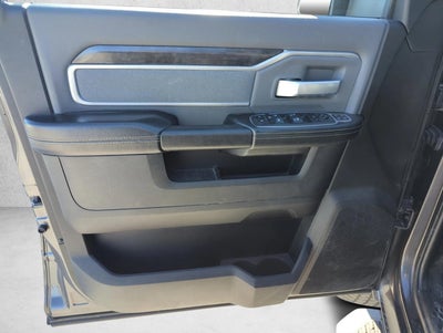 2023 RAM 2500 Big Horn 4x4 Crew Cab 8' Box