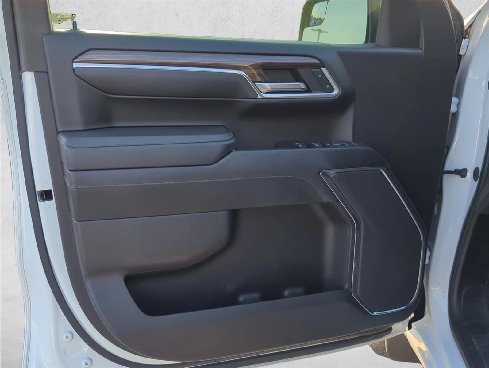 2024 Chevrolet Silverado 1500 Crew Cab Short Box 2-Wheel Drive RST