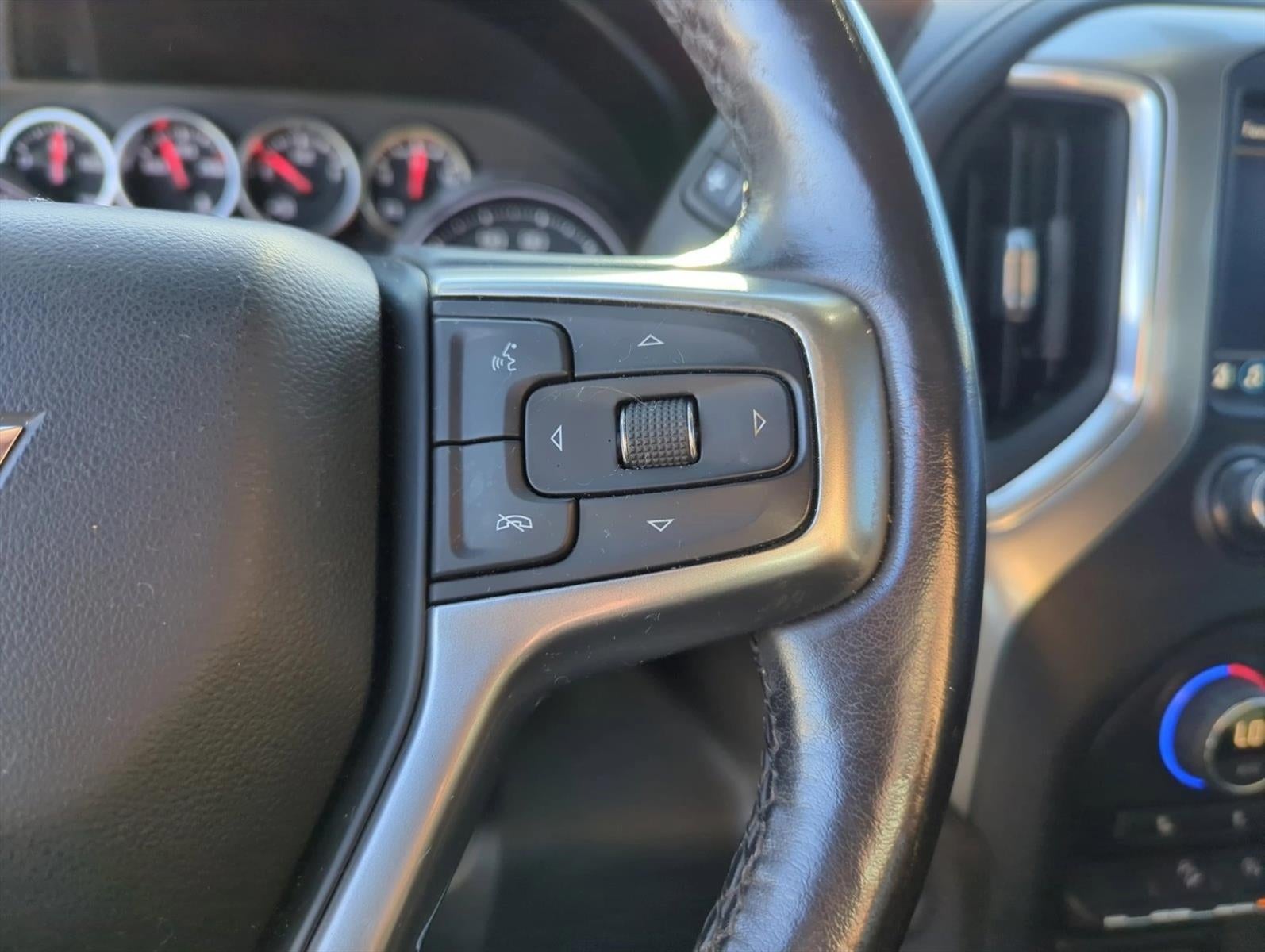 2020 Chevrolet Silverado 1500 Crew Cab Short Box 4-Wheel Drive LT Trail Boss