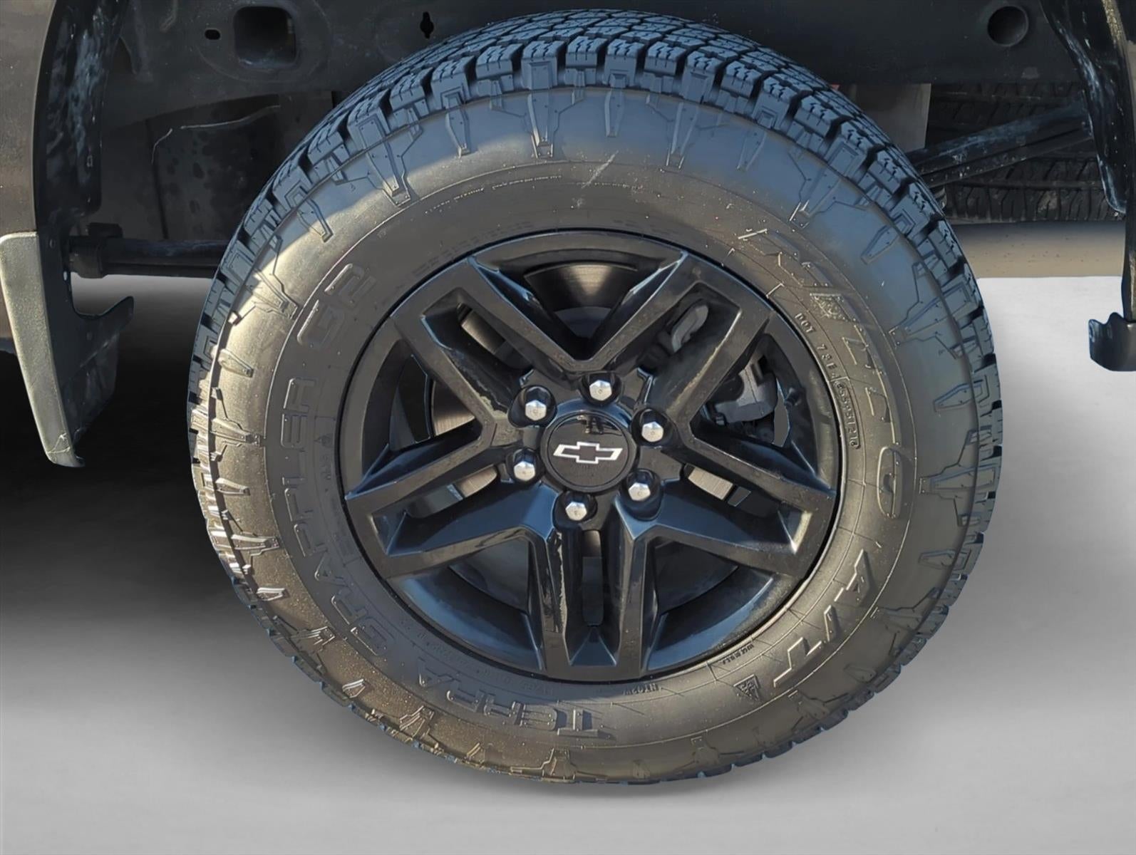 2023 Chevrolet Silverado 1500 Crew Cab Short Box 4-Wheel Drive Custom Trail Boss