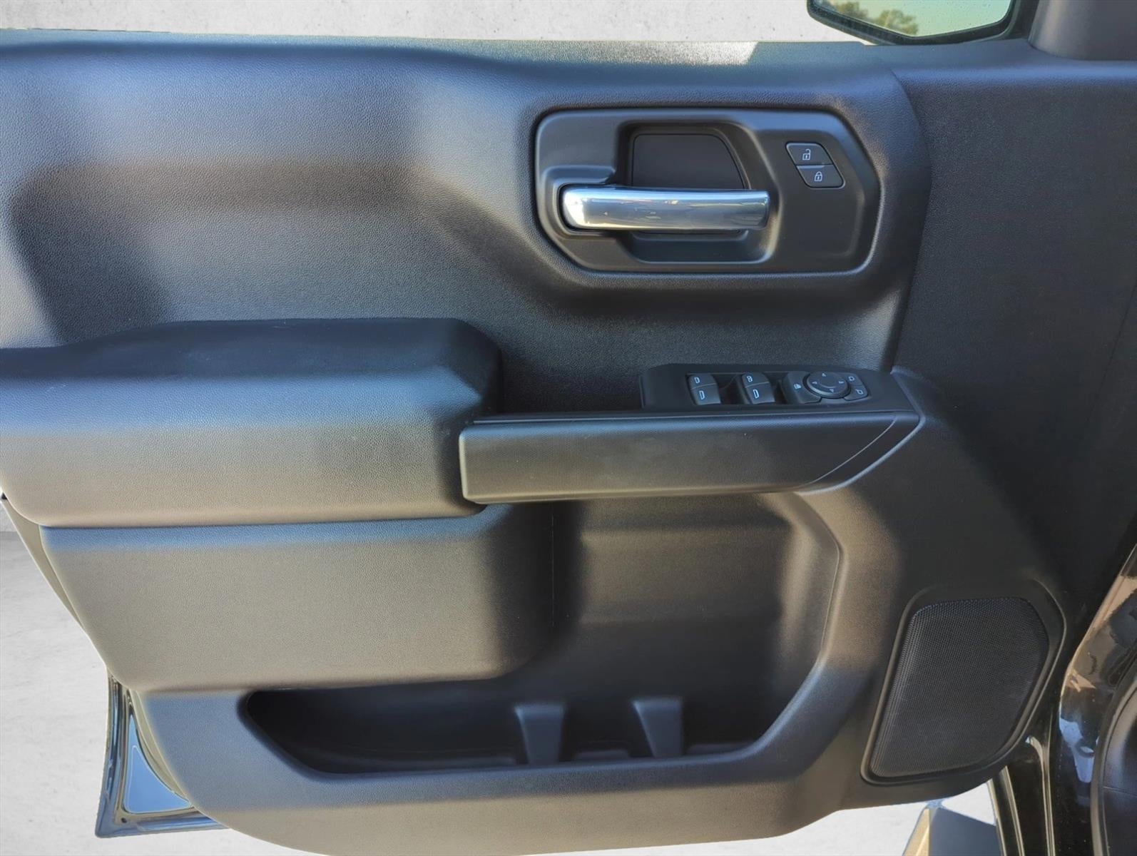 2023 Chevrolet Silverado 1500 Crew Cab Short Box 4-Wheel Drive Custom Trail Boss