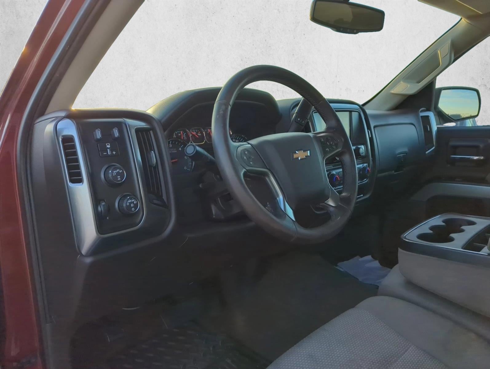 2017 Chevrolet Silverado 1500 Crew Cab Short Box 4-Wheel Drive LT Z71