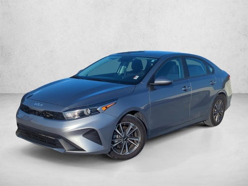 2023 Kia Forte LXS IVT
