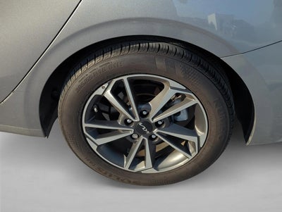 2023 Kia Forte LXS IVT