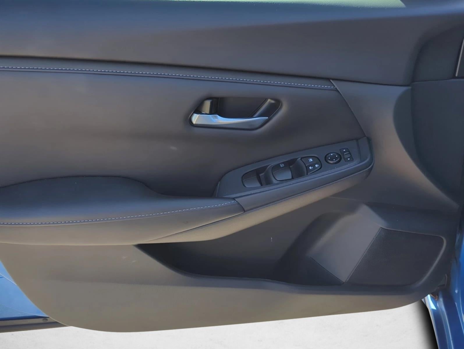 2024 Nissan Sentra SV CVT