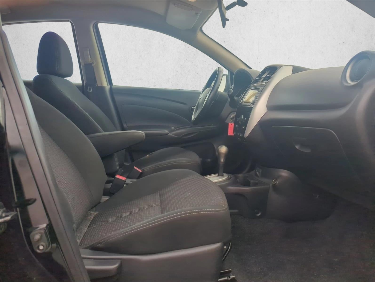 2018 Nissan Versa Sedan SV CVT