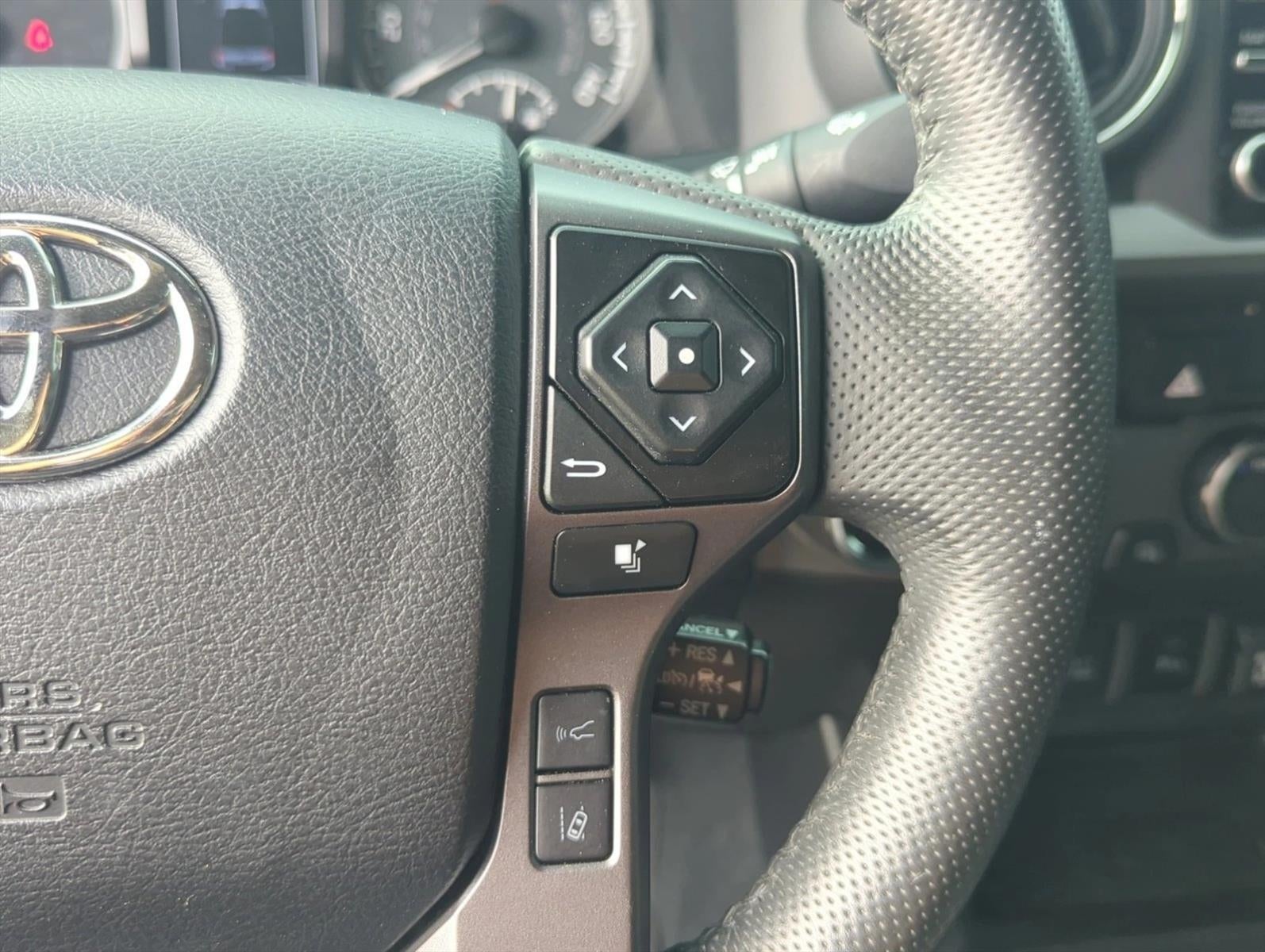 2022 Toyota Tacoma 2WD 2WD TRD Sport Double Cab 5' Bed V6 AT (Natl)