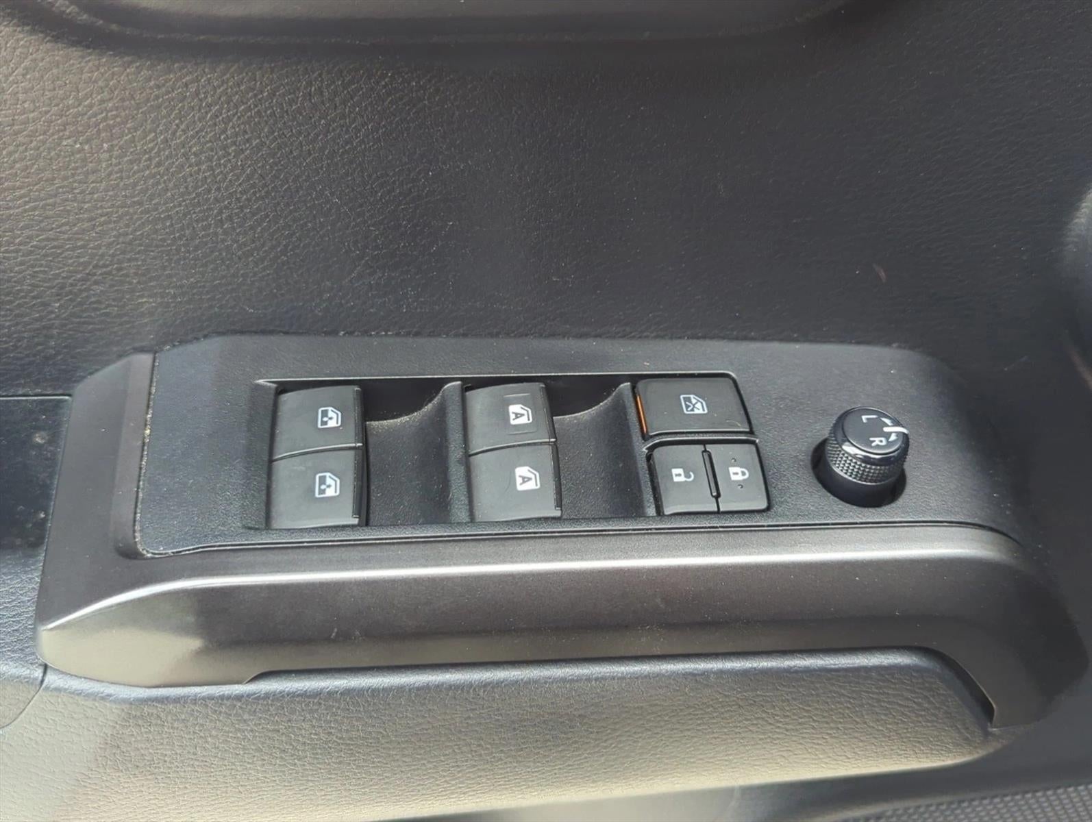 2022 Toyota Tacoma 2WD 2WD TRD Sport Double Cab 5' Bed V6 AT (Natl)
