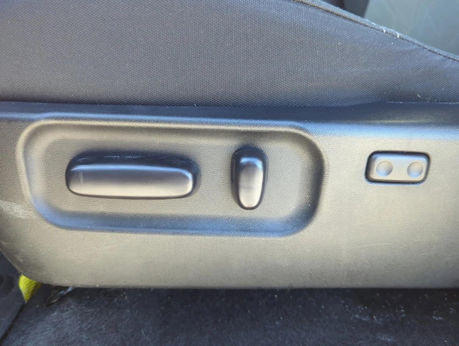 2022 Toyota Tacoma 2WD 2WD TRD Sport Double Cab 5' Bed V6 AT (Natl)