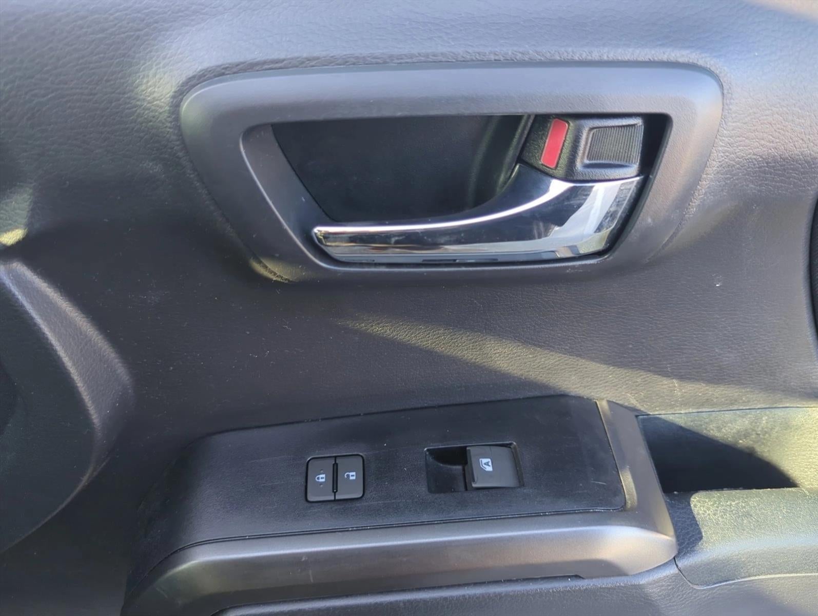 2022 Toyota Tacoma 2WD 2WD TRD Sport Double Cab 5' Bed V6 AT (Natl)