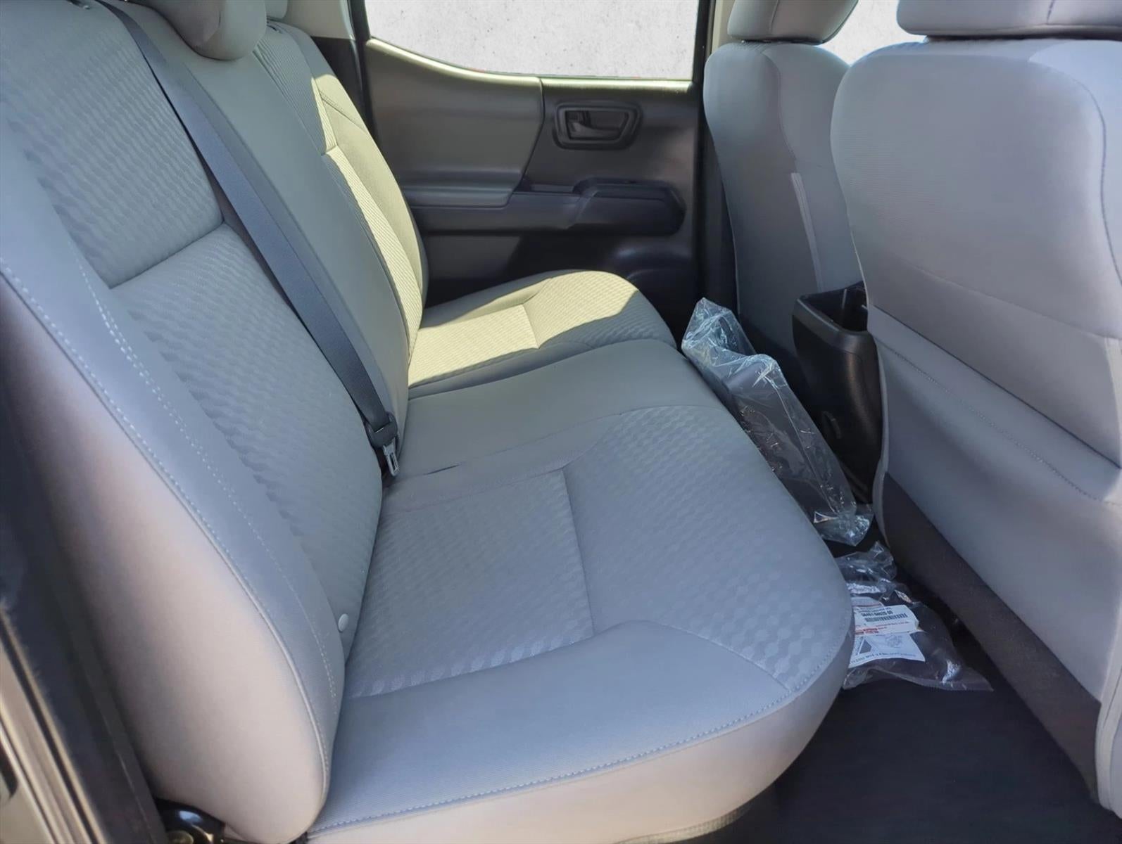 2023 Toyota Tacoma 4WD 4WD SR Double Cab 5' Bed V6 AT (GS)